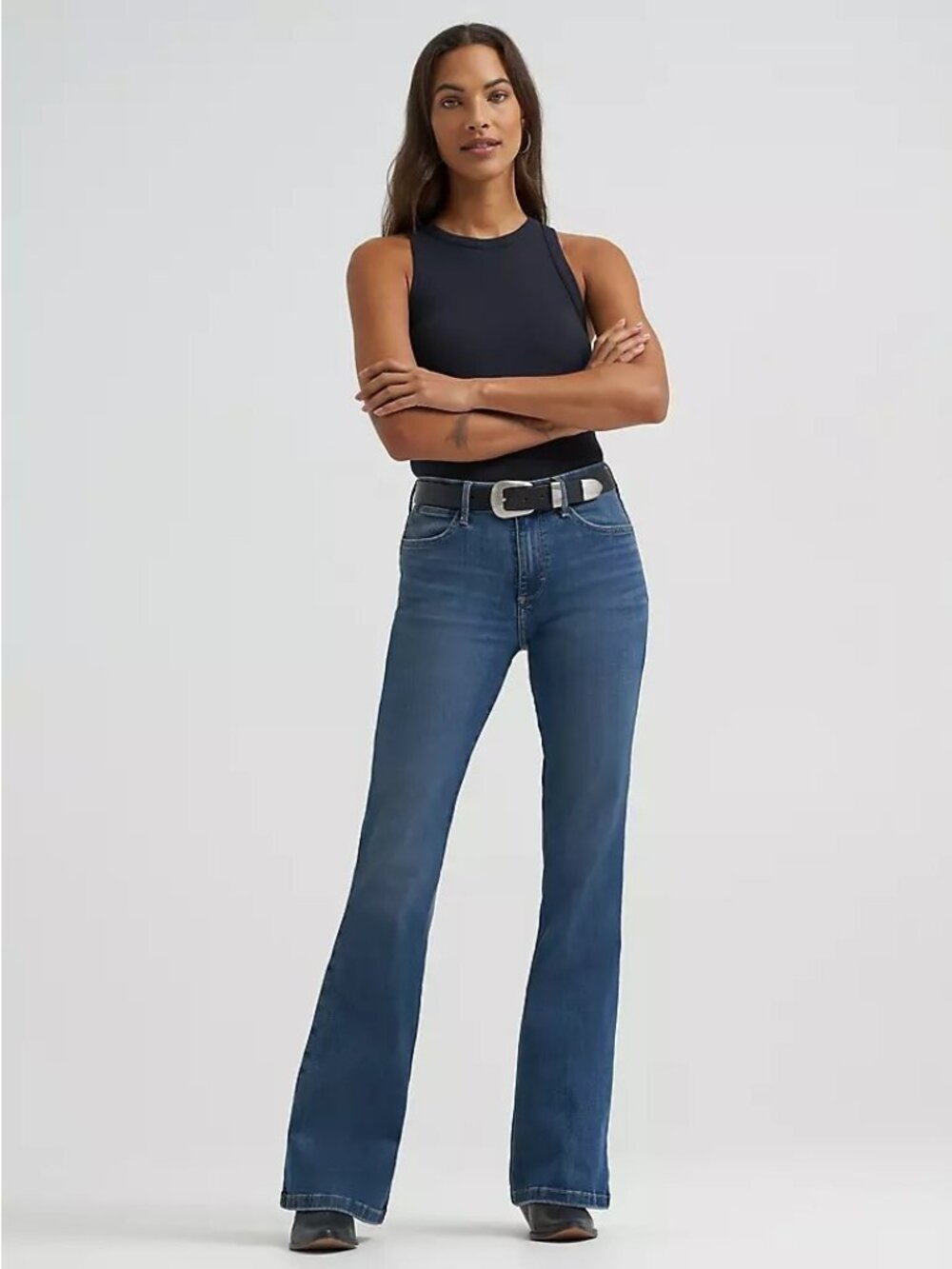 Wrangler Bespoke Flare Mid Rise Jeans Size 26 Medium Wash Bellbottom Western